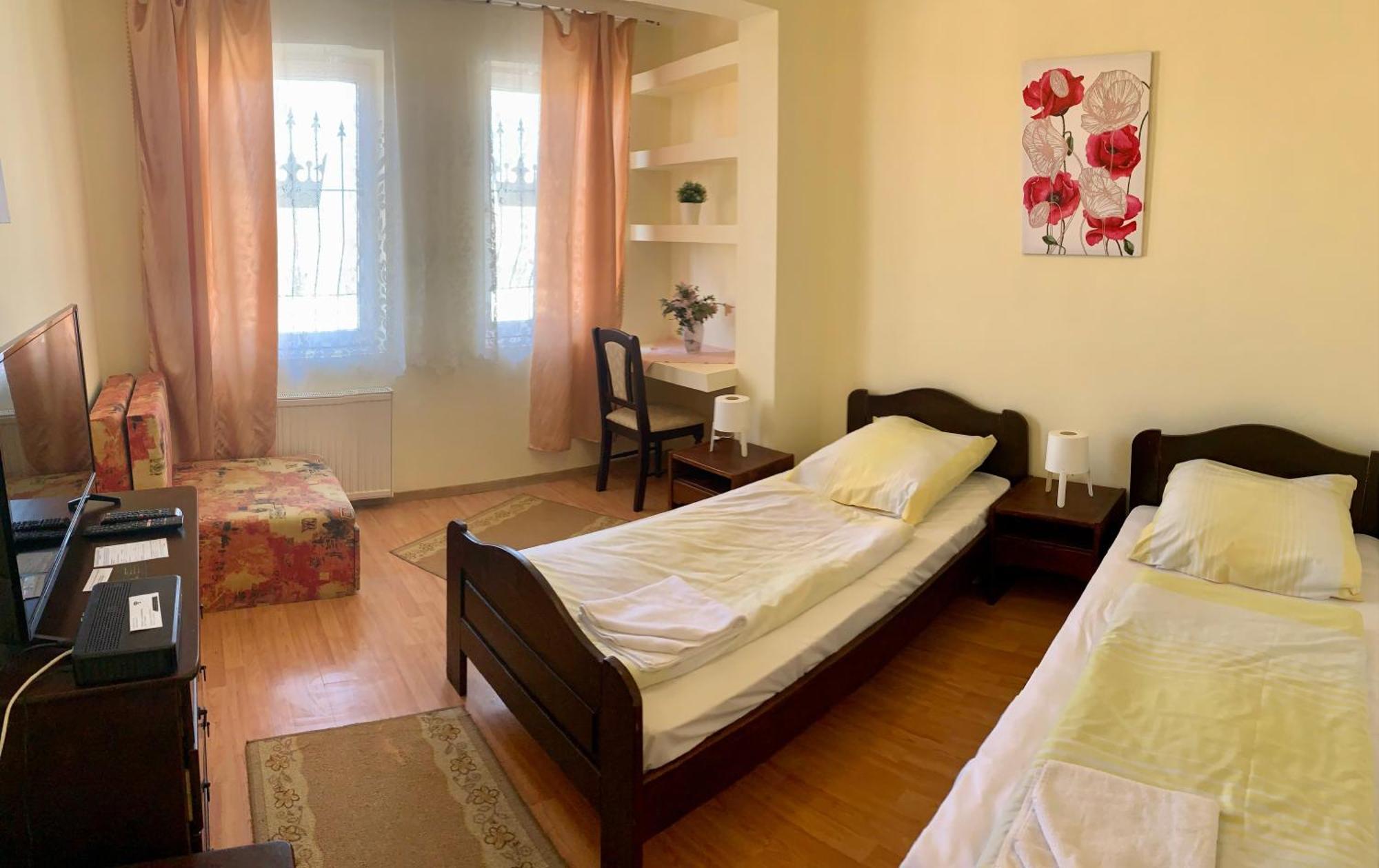 Aranykorona Hotel Miskolc Buitenkant foto