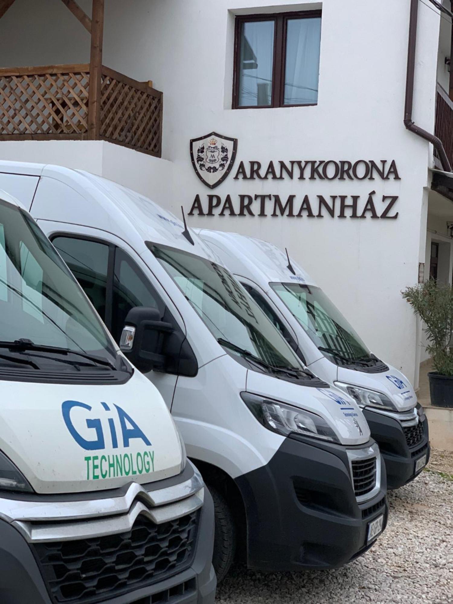 Aranykorona Hotel Miskolc Buitenkant foto