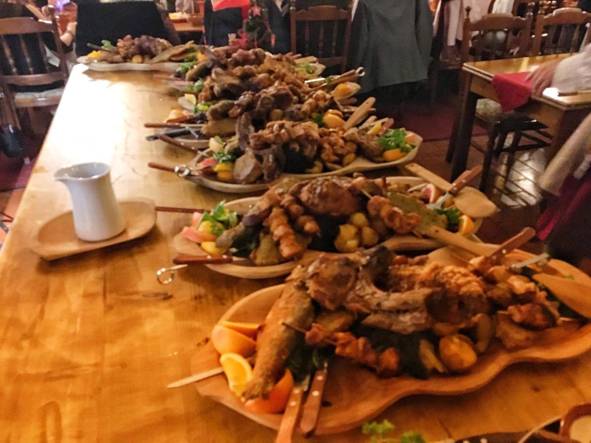Aranykorona Hotel Miskolc Buitenkant foto